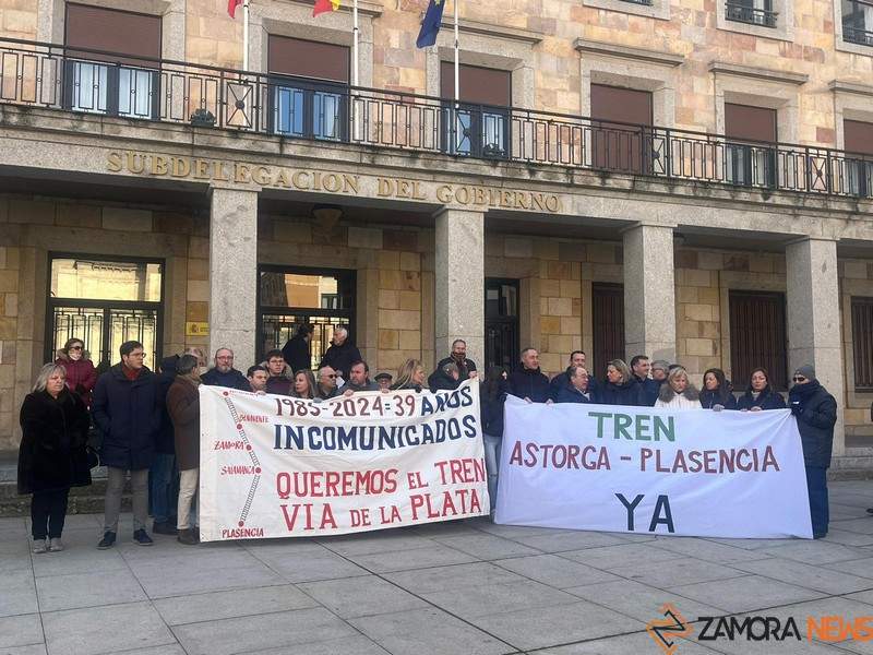 Concentración en Zamora por la reapertura del tren Ruta de la Plata_4