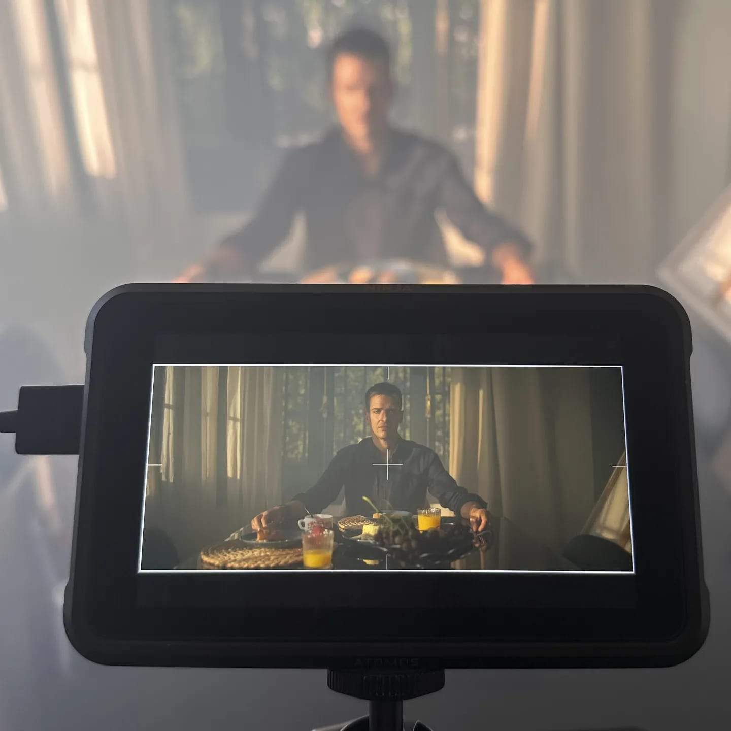 Miguel Álvarez durante al grabación del tema "Mi compañía"