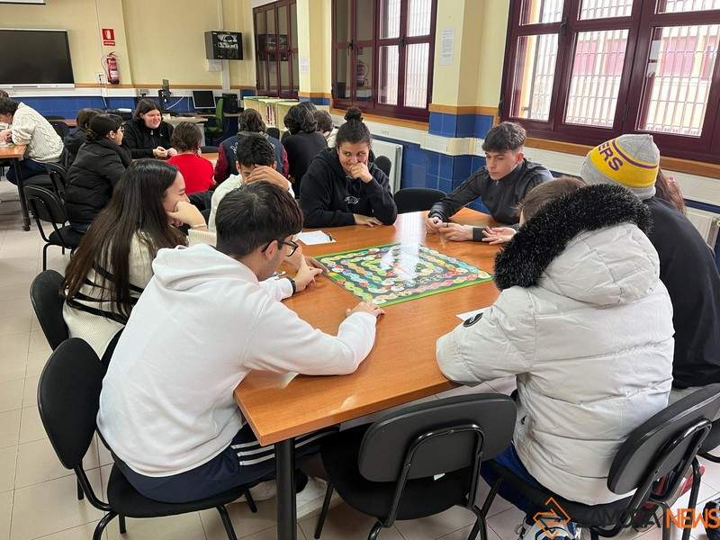 Alumnos del IES Cardenal Pardo Tavera y usuarios del Centro de Día de Mayores celebran juntos el “Día Mundial de la Educación Ambiental”_3