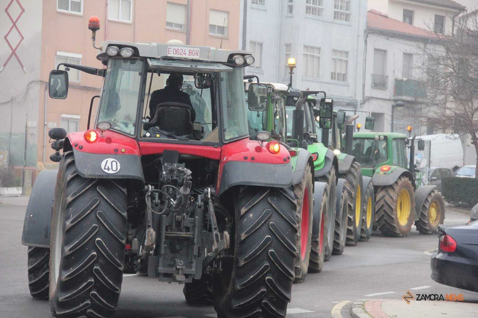 Tractorada por el centro de Zamora