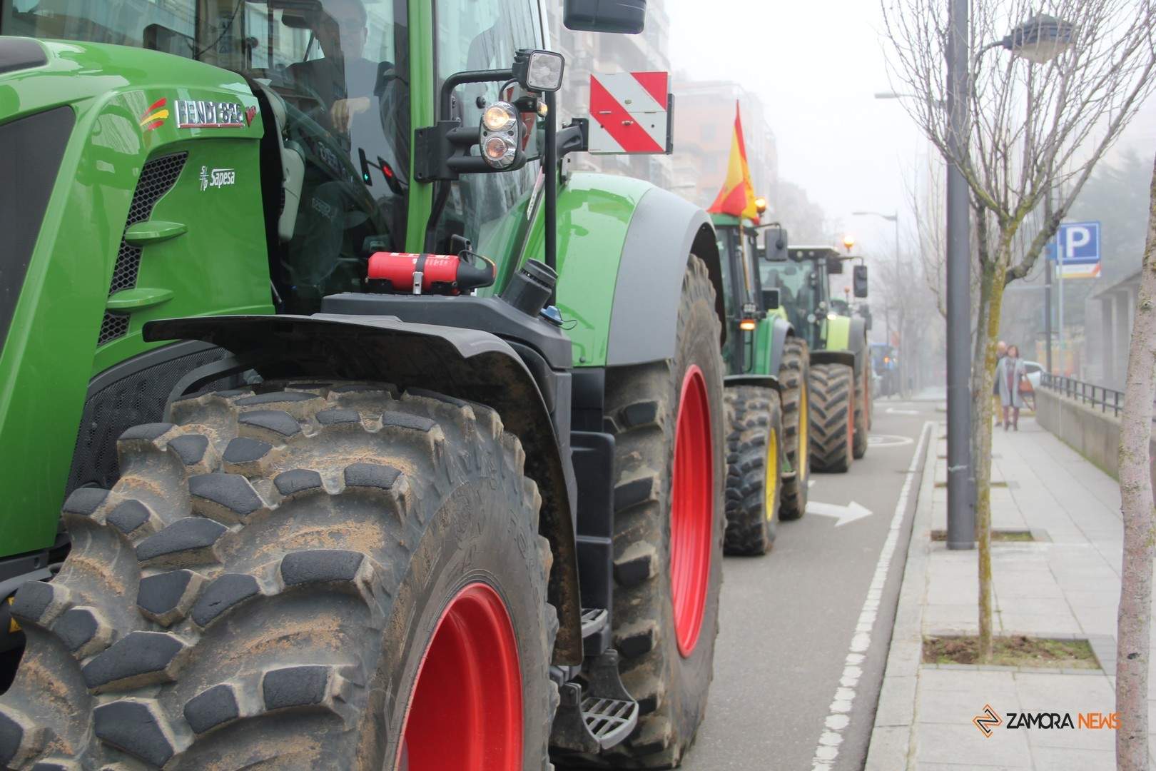 Tractorada por el centro de Zamora
