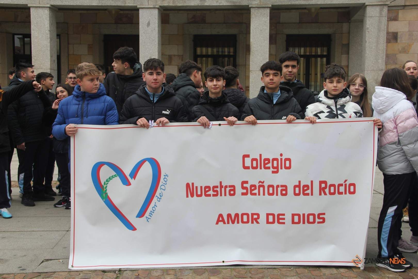 Los cuatro centro de la Congregación de las Hermanas del Amor de Dios actúan en el Día de la Paz