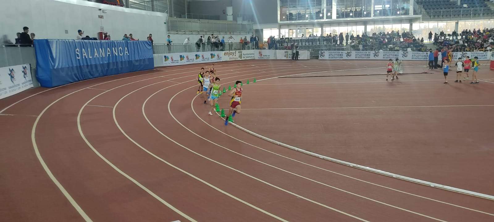 Adrian Sanchez Gallego , en un momento decisivo de la carrara 1000 m. sub 14