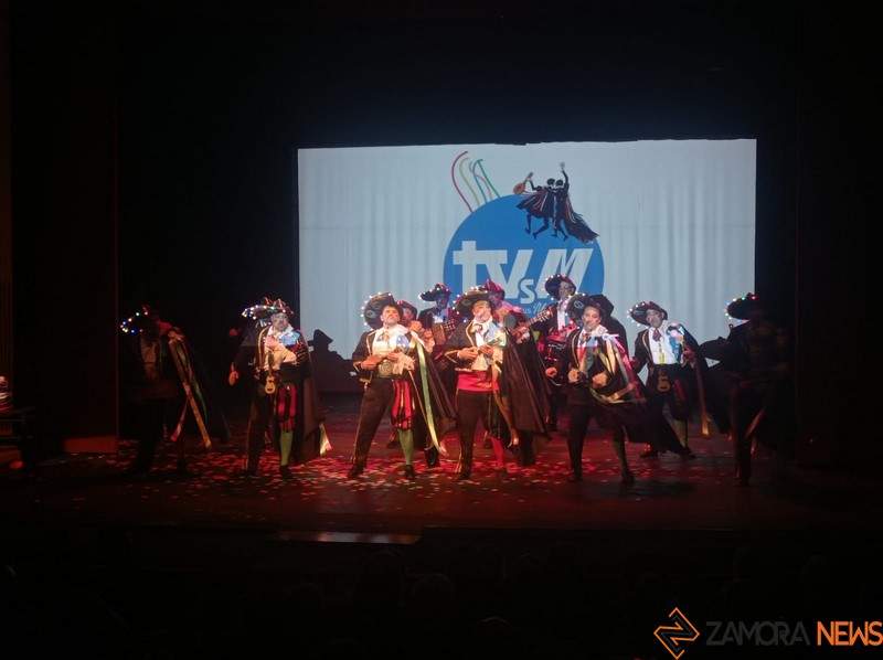 Gala de murgas en el Teatro Principal (19)