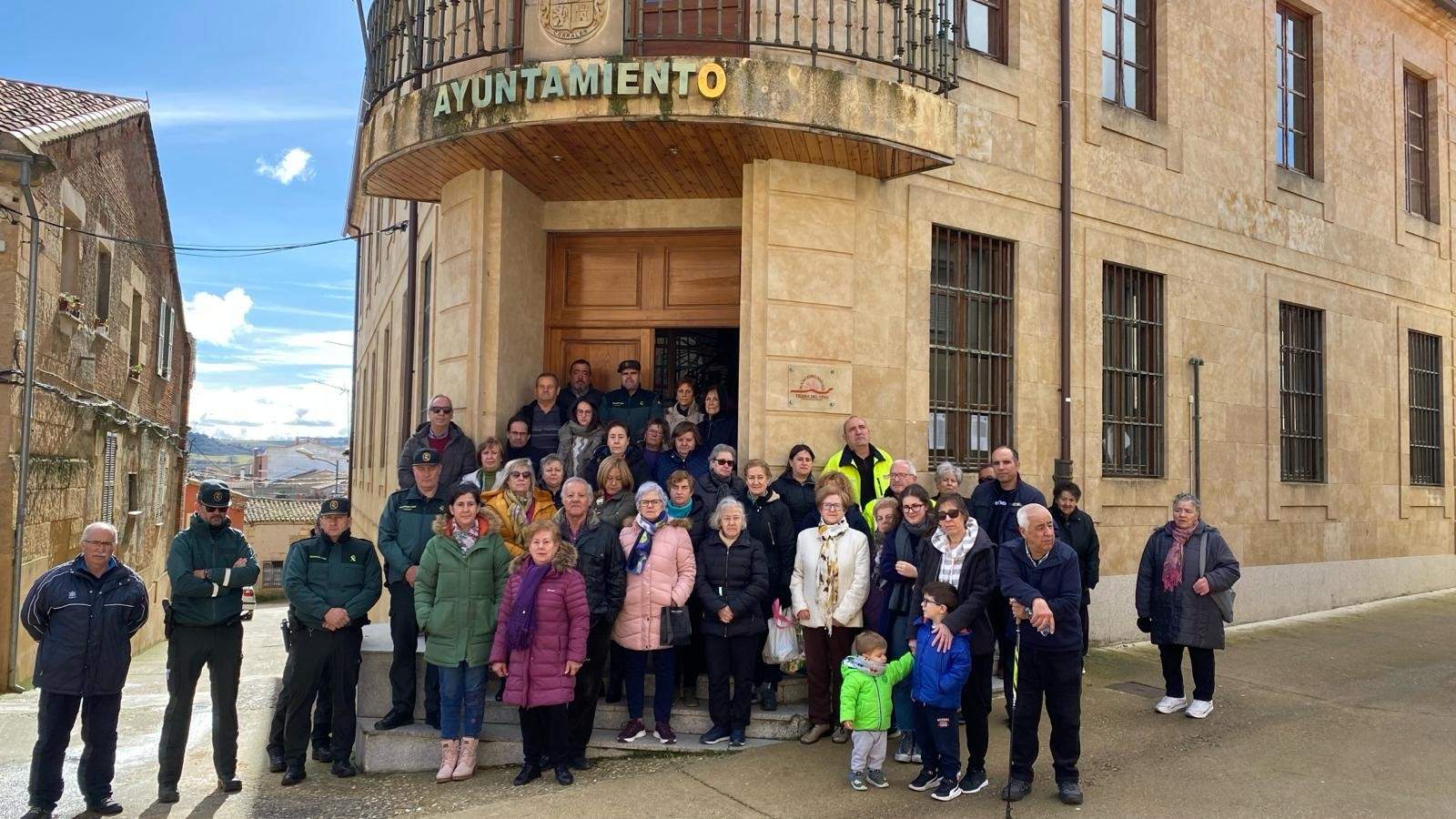 minuto de silencio en Corrales del Vino