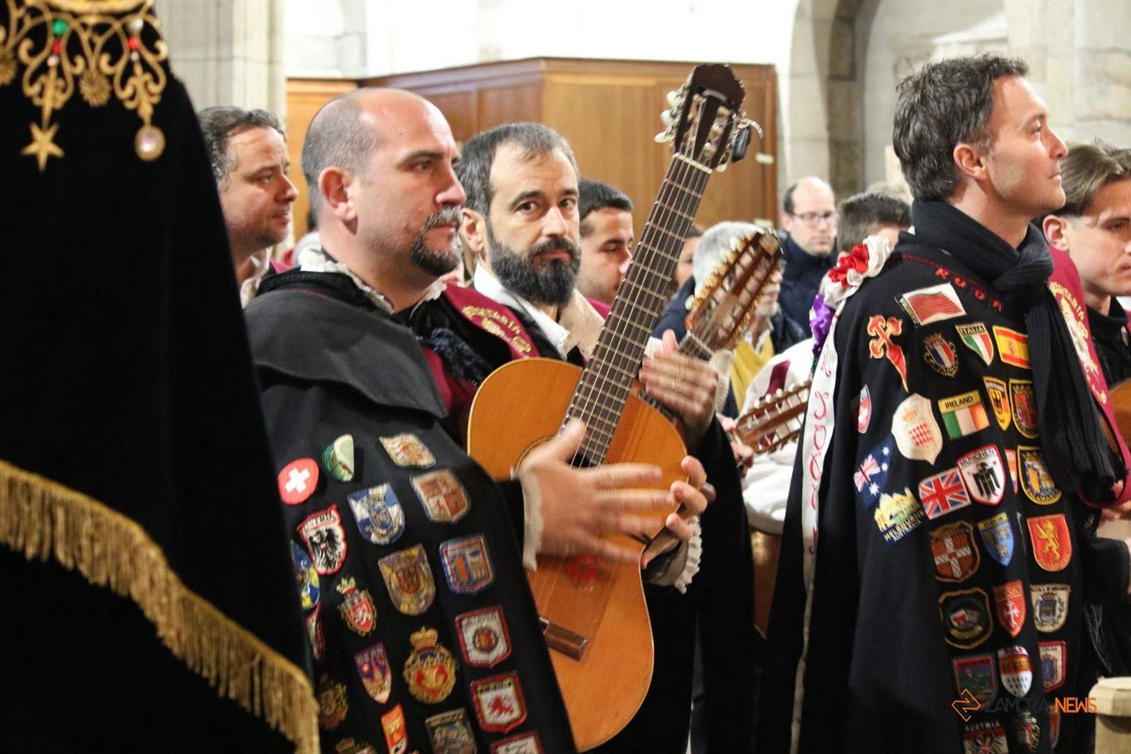 Acto de la acto de presentación de los niños a la Virgen de la Soledad y actuación de la tuna_5