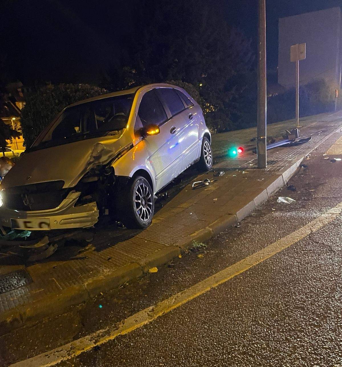Accidente en avenida de la Frontera de madrugada. Fotografía: CEDIDA