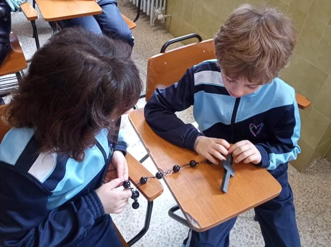 Alumnos del Colegio Sagrado Corazón de Jesús de Zamora profundizan en la Semana Santa