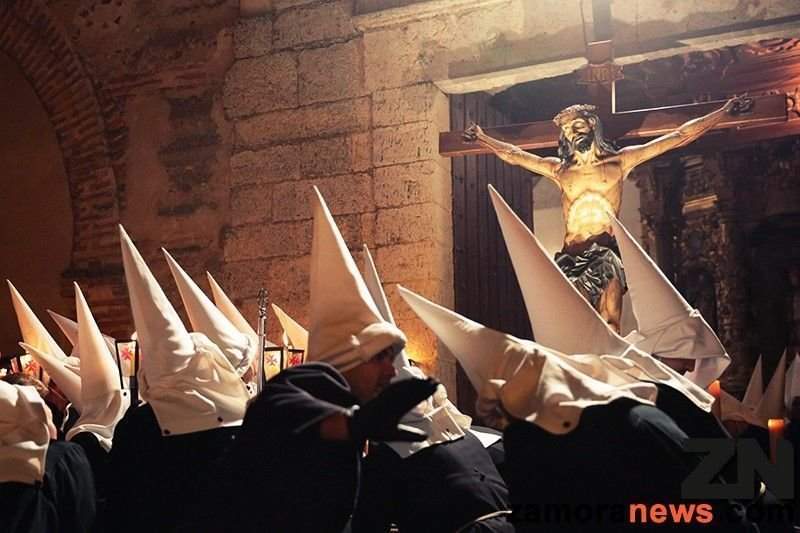 miércoles santo toro viacrucis