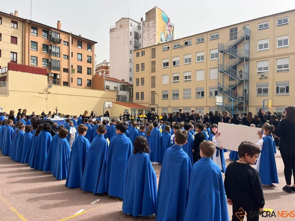 El Sagrado Corazón de Jesús de Zamora celebra su propia procesión de Semana Santa