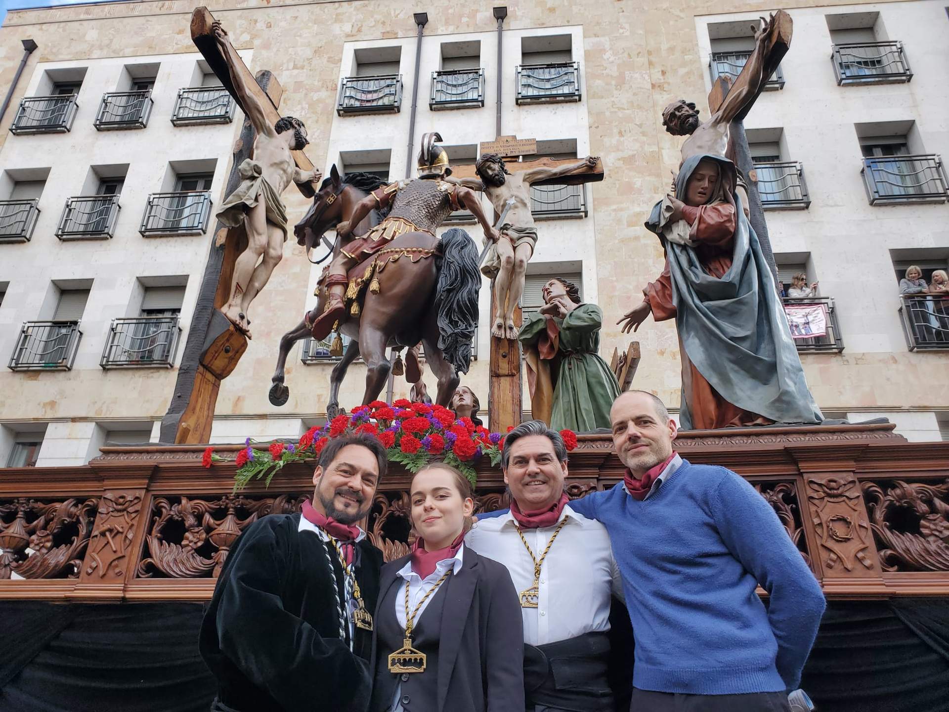 Briseida en el paso de Longinos con su familia. IMAGEN CEDIDA