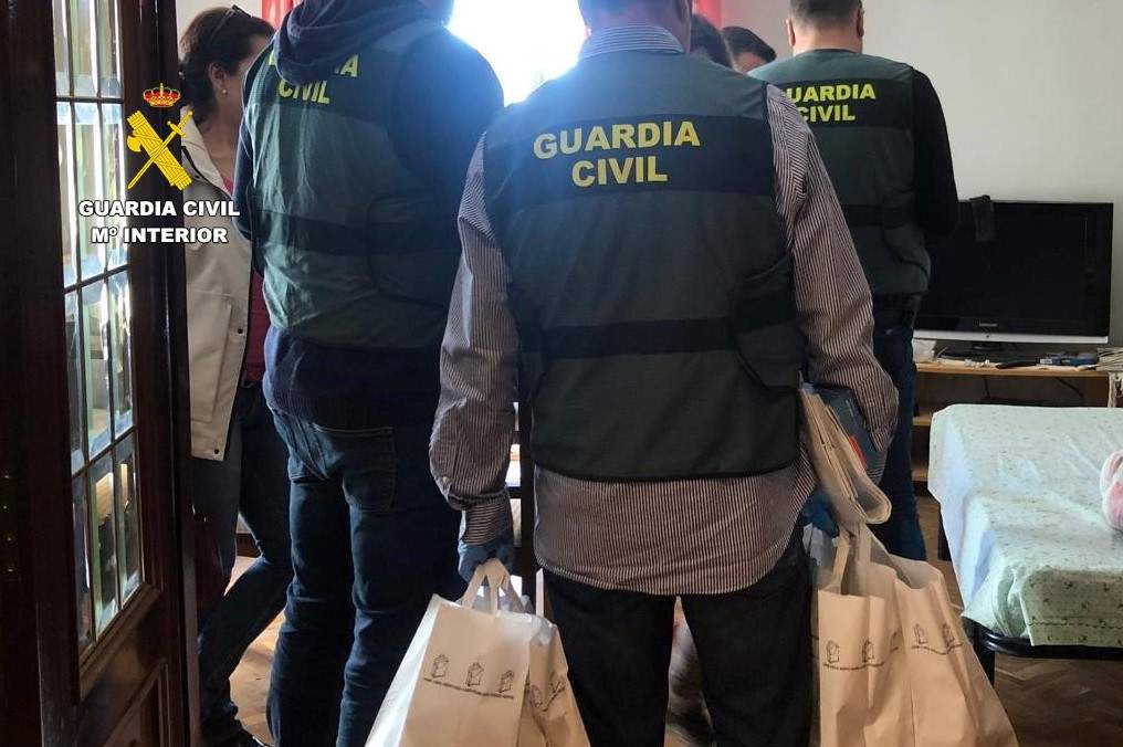 La UOPJ Unidad Orgánica de Policía Judicial de la Guardia Civil durante la detención de un hombre acusado de una agresión sexual en Toro