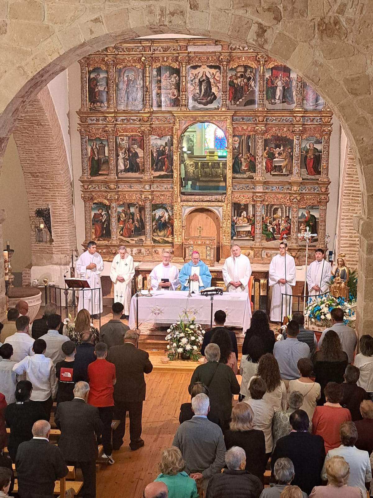 Momentos del traslado y procesión de la Virgen del Templo. Fotografía: CEDIDA