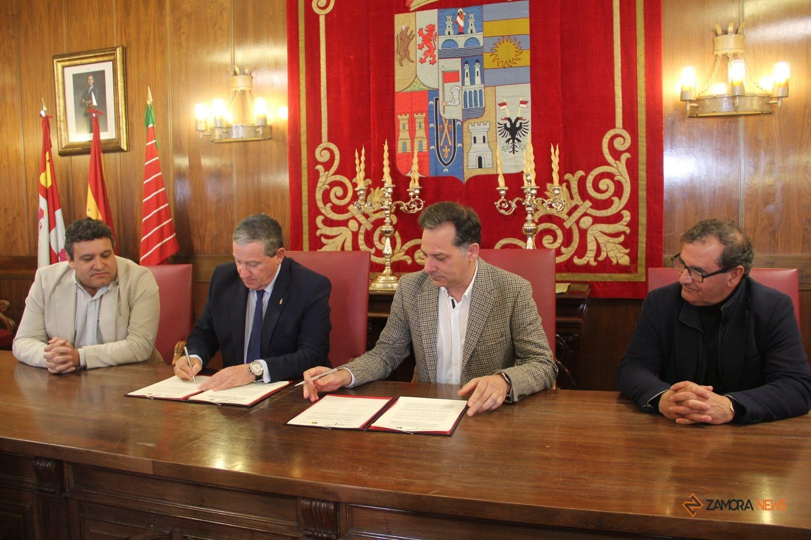 Firma del convenio de colaboración para la construcción de un Centro de Innovación del Ovino