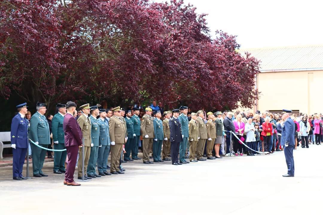 Burganes de Valverde izado de Bandera. IMAGEN CEDIDA