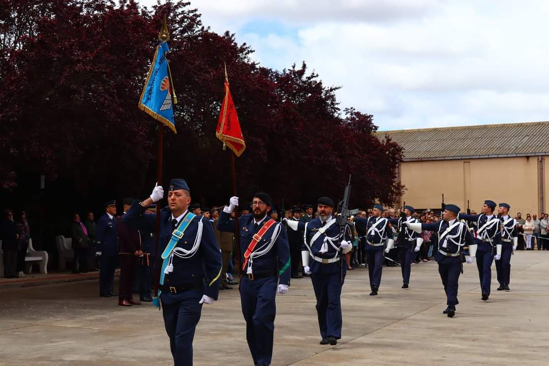 Burganes de Valverde izado de Bandera. IMAGEN CEDIDA