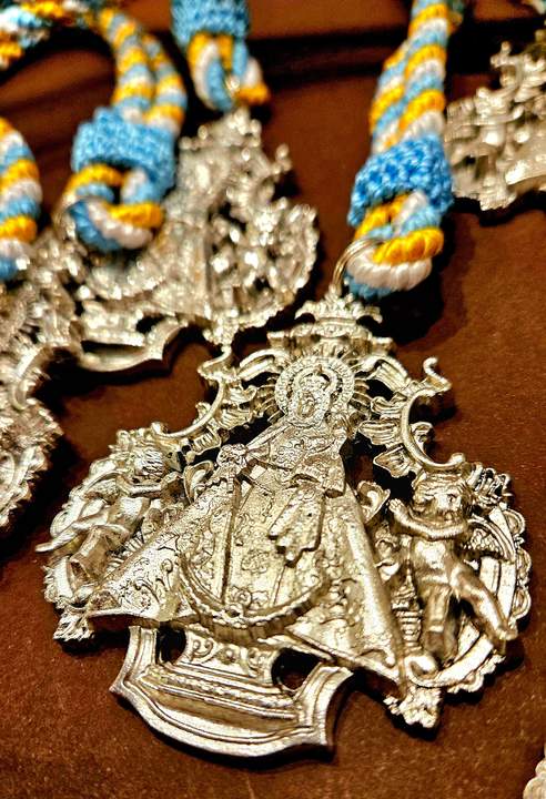 medallas nuevas Virgen del Yermo