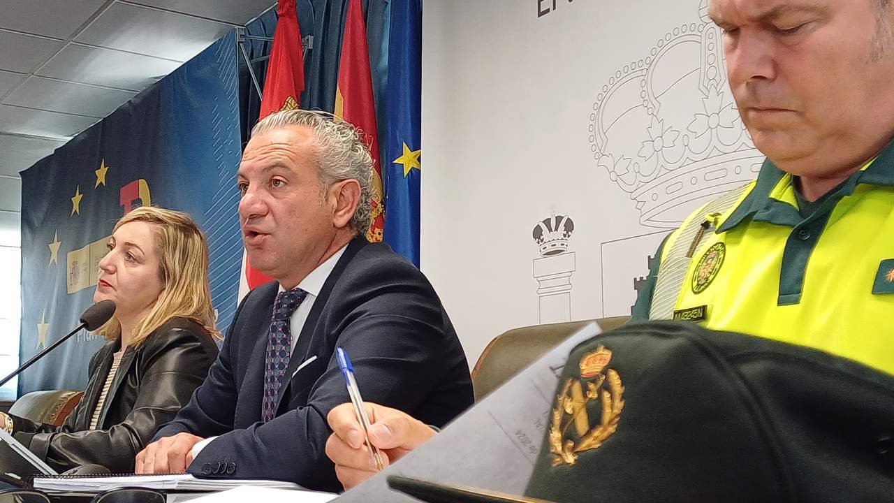 El delegado del Gobierno, la coordinadora autonómica de la DGT y el teniente coronel jefe del Sector de Tráfico de la Guardia Civil en Castilla y León durante la presentación del Plan de Choque de la DGT para las carreteras de la región