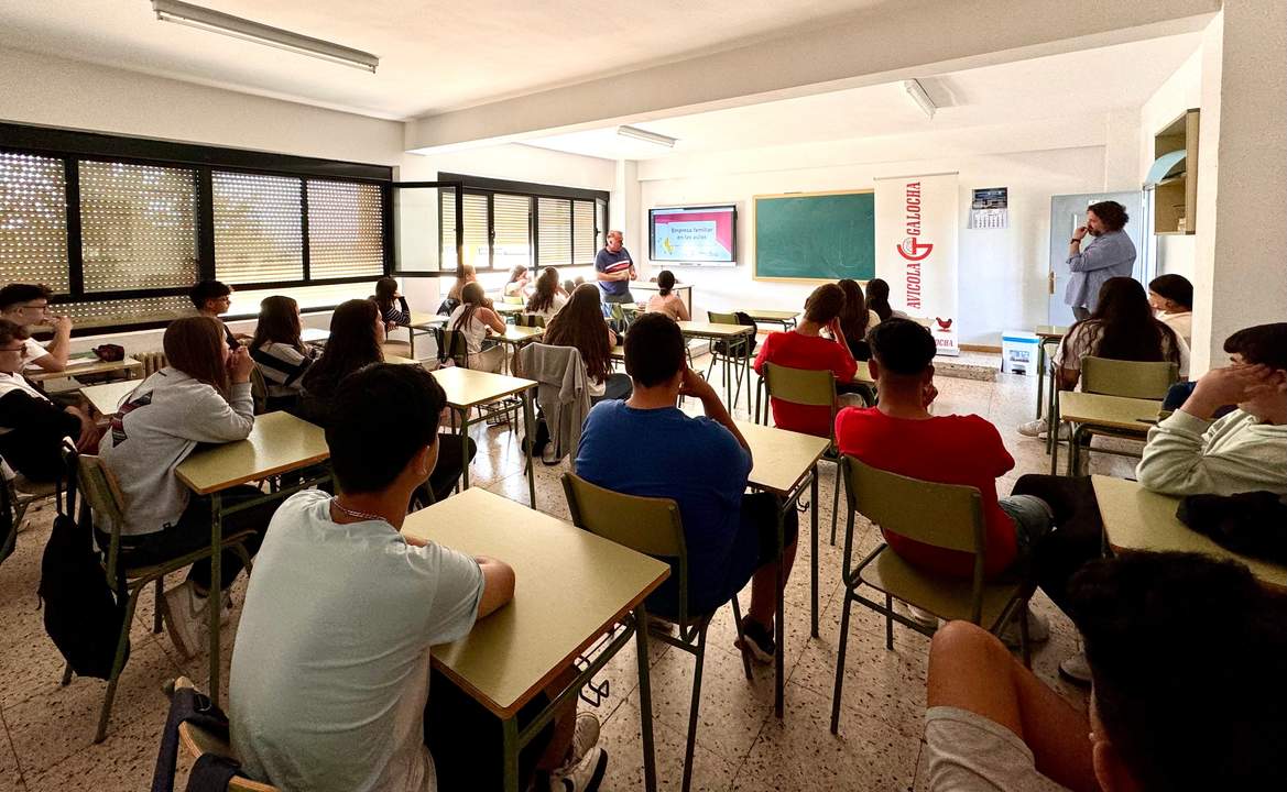 Foto charla Avícola Galocha Valderas