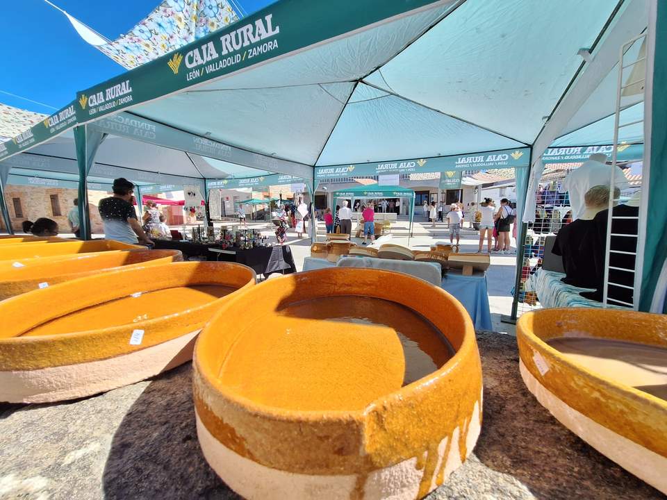 Pieza de la XIV Feria de Alfarería en Pereruela