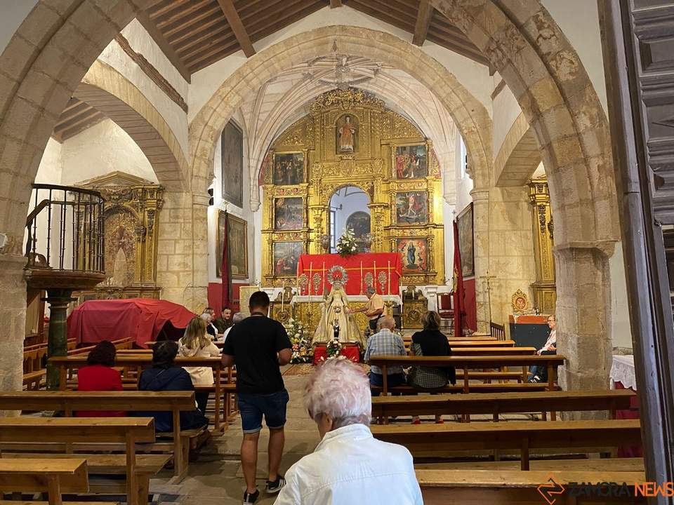 Besamanos Virgen de la Concha