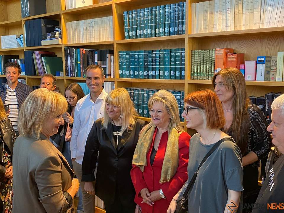 'Estrategias de marketing', dentro del proyecto 'Uniendo Moda'