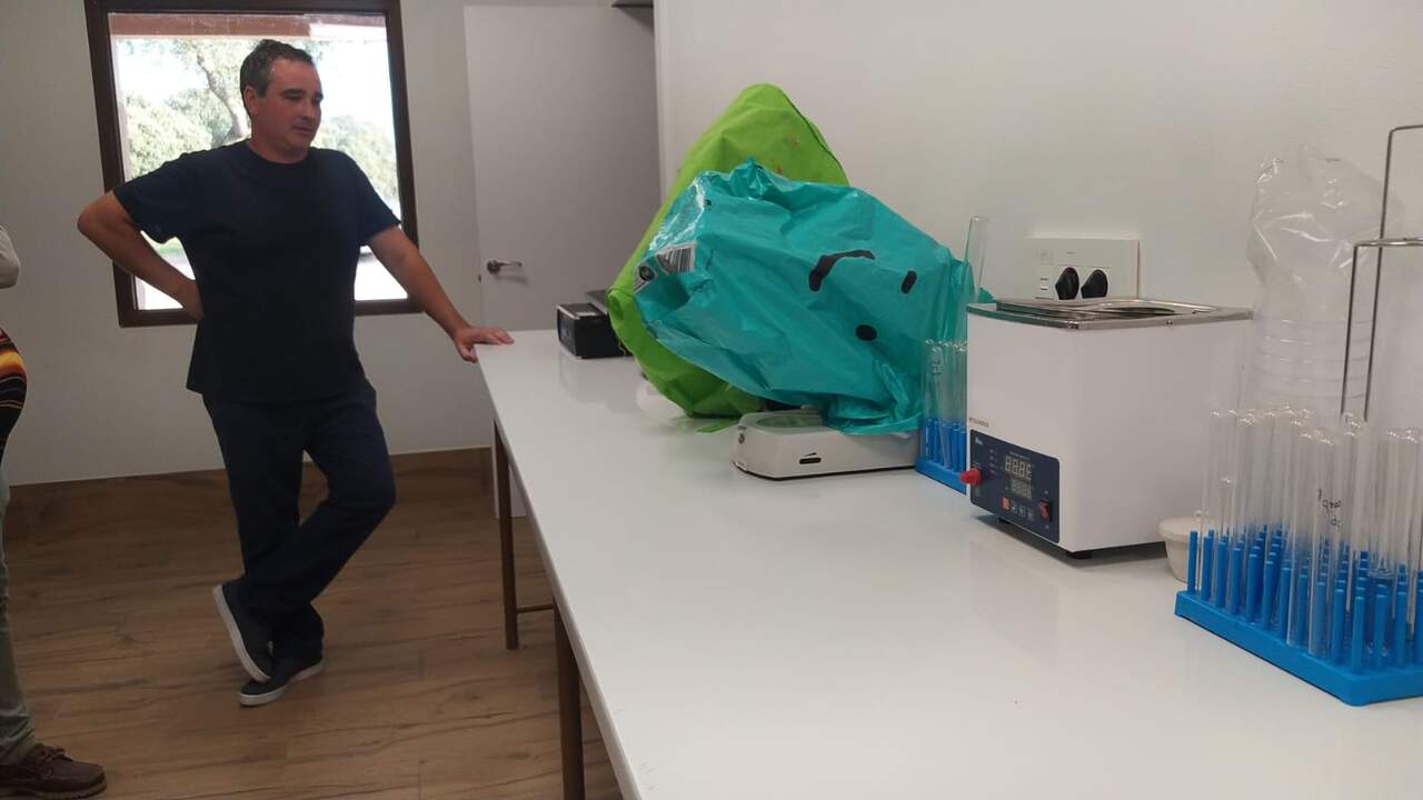 Fabian en el laboratorio