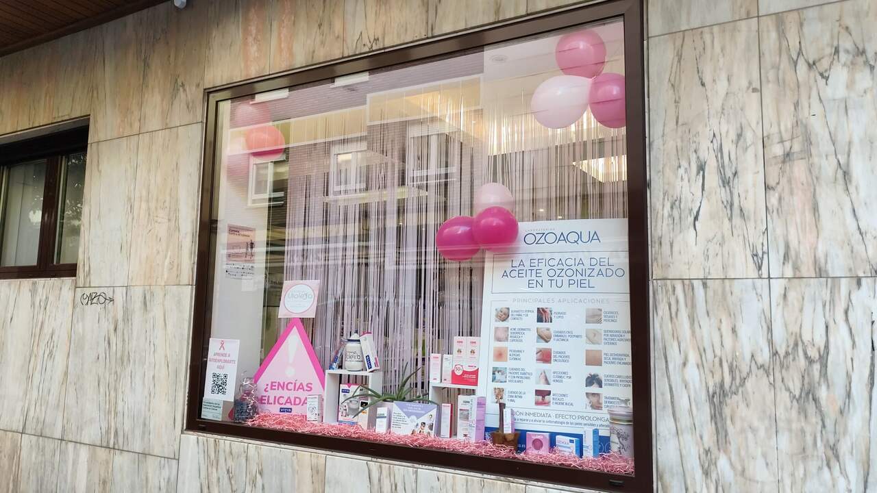 los comercios de Zamora se visten de rosa (8)