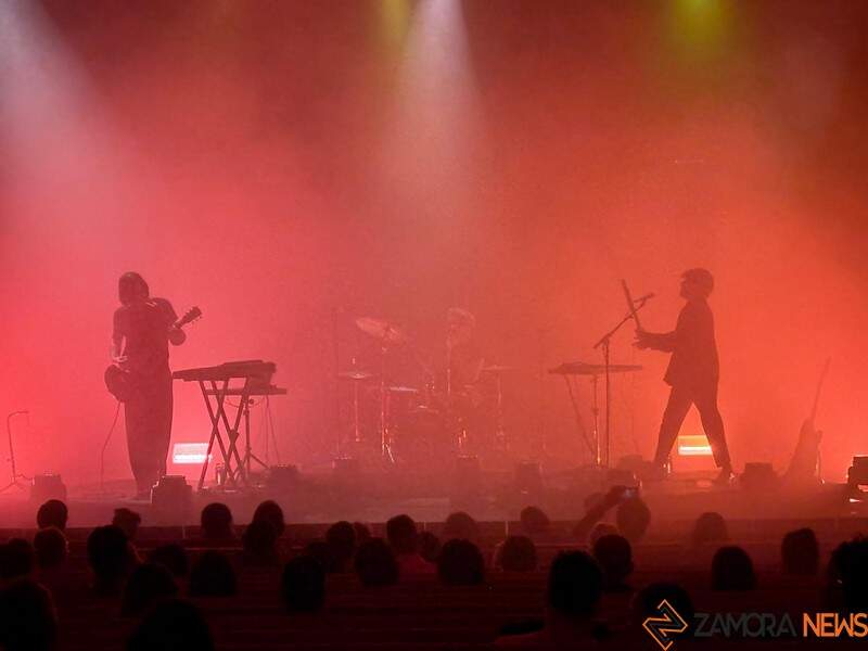 Son de Raíz en el teatro Ramos Carrión _2
