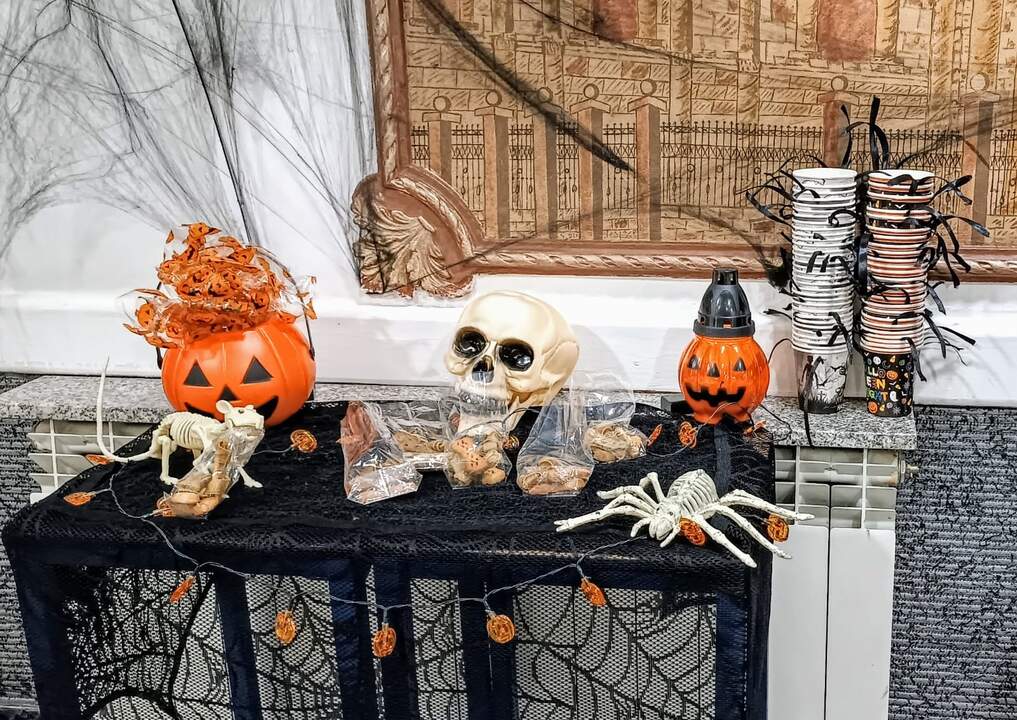 establecimientos decorados de Halloween (1)