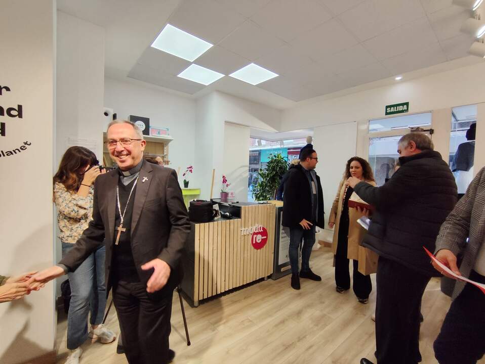 obispo tienda re