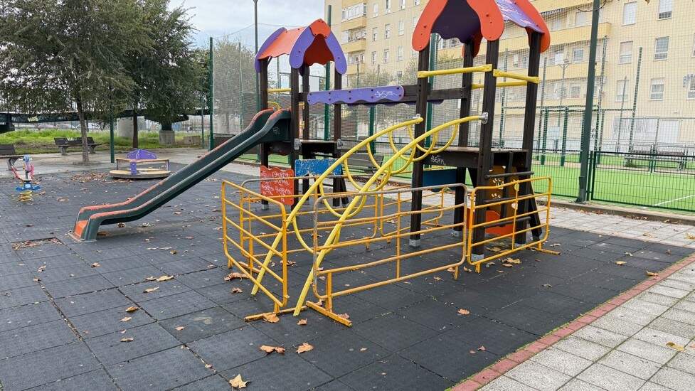 PARQUE DE LA CALLE HUERTAS DE ARENALES EL 15 DE NOVIEMBRE