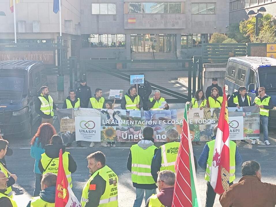 manifestación sector agrario en Valladolid. IMAGEN CEDIDA (1)
