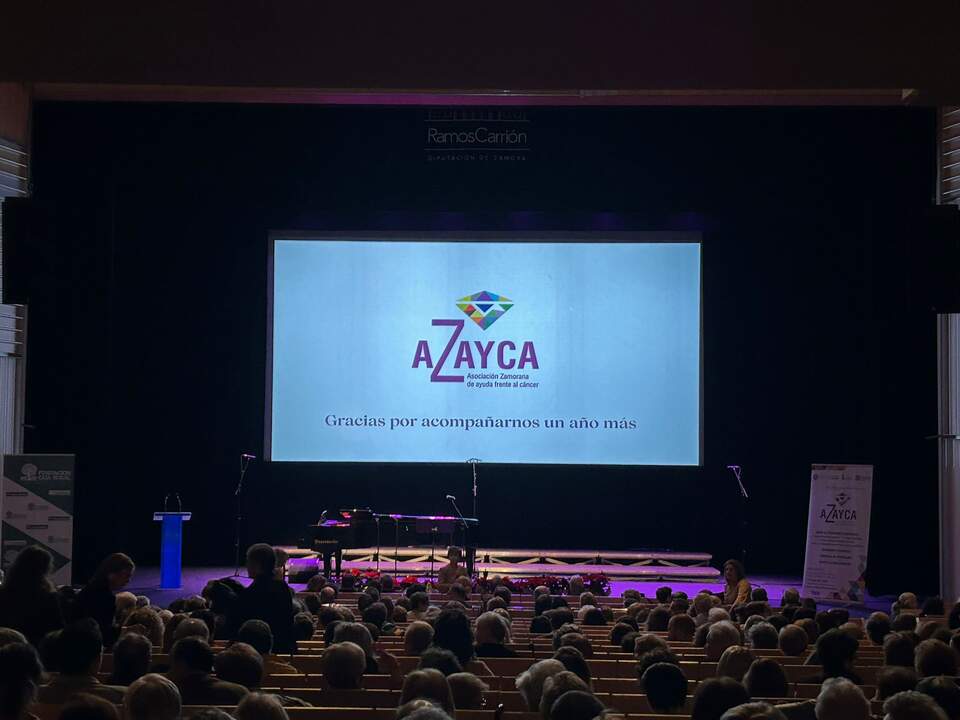 AZAYCA, gala solidaria en el Teatro Ramos Carrión