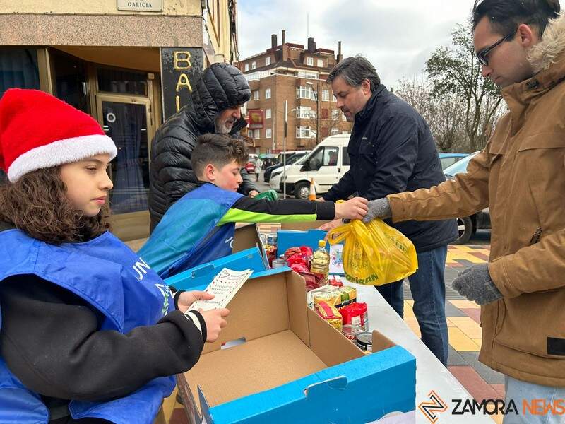 recogida alimentos Colegio Nuestra Señora del Rocío