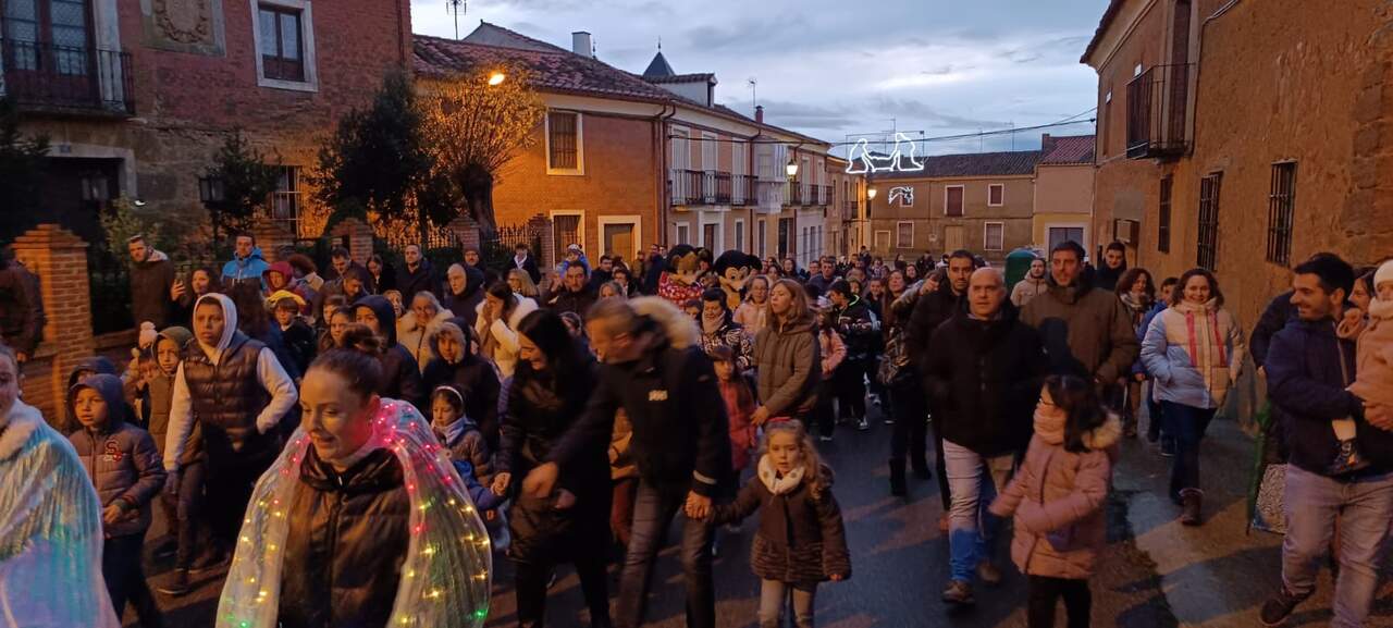 Cabalgata de Reyes en Villanueva del Campo. IMAGEN CEDIDA (5)