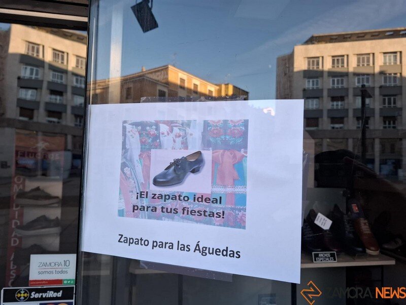 Calzados Águedas en la zapateria Los Valentines