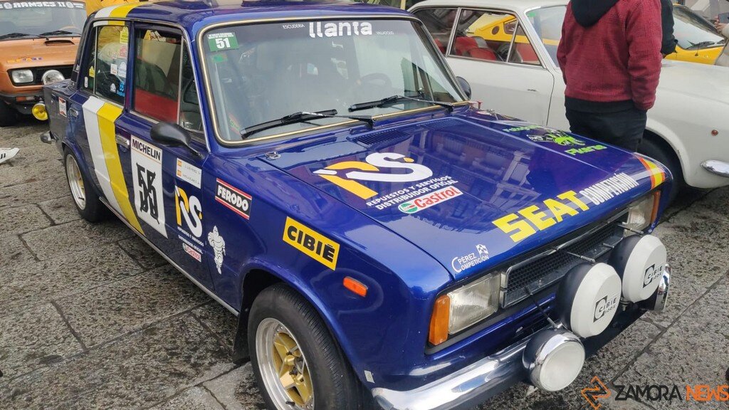 Asociación Seña Bermeja. Coches Clásicos_21