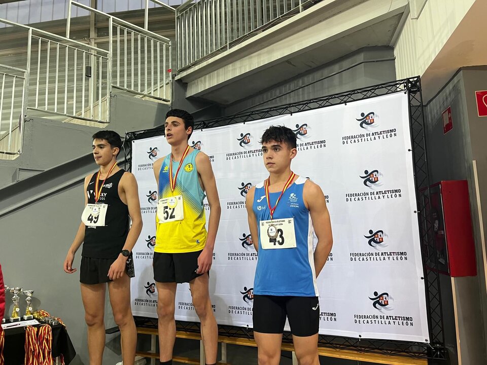 B AA SERGIO PODIUM