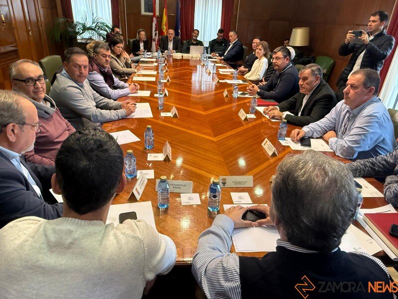 Reunión en la Subdelegación del Gobierno sobre la optimización del Servicio de Atención al Ciudadano en las oficinas de la Guardia Civil en Zamora