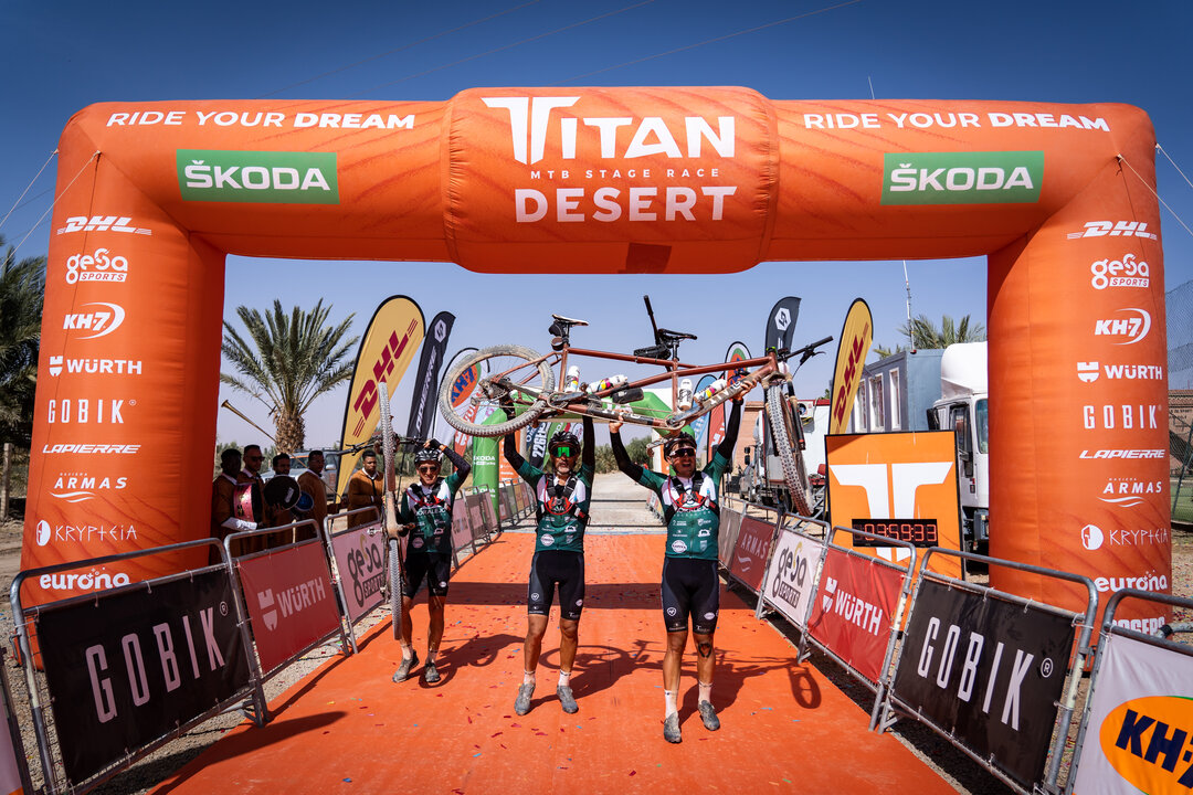 Javier Vicente en la Titan Desert. IMAGEN CEDIDA (32)