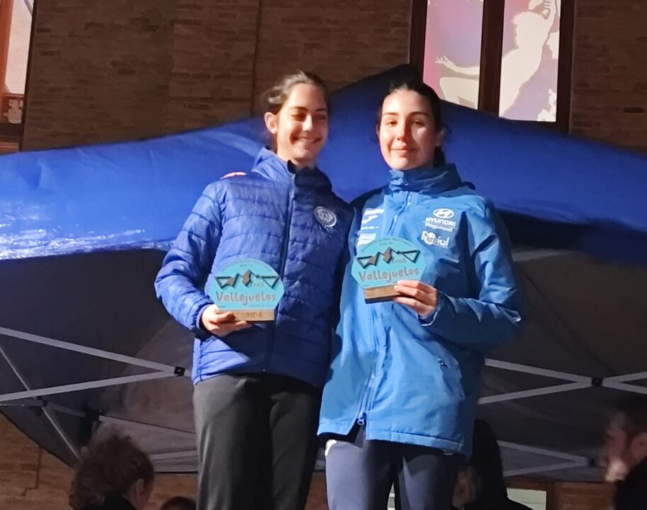 C LAURA PODIUM