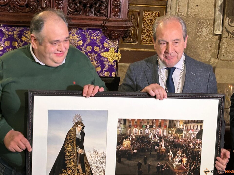 Caja Rural, distinguida como Hermano Emérito por la Cofradía de Jesús Nazareno