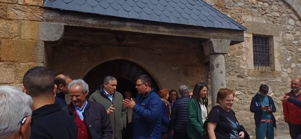 Javier Faúndez arropa a los vecinos de Muelas del Pan en la festividad de San Esteban