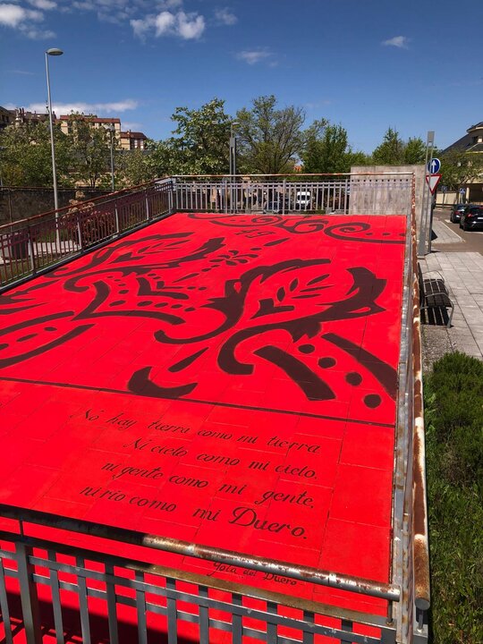 Mural en Zamora realizado por Laura Merayo.