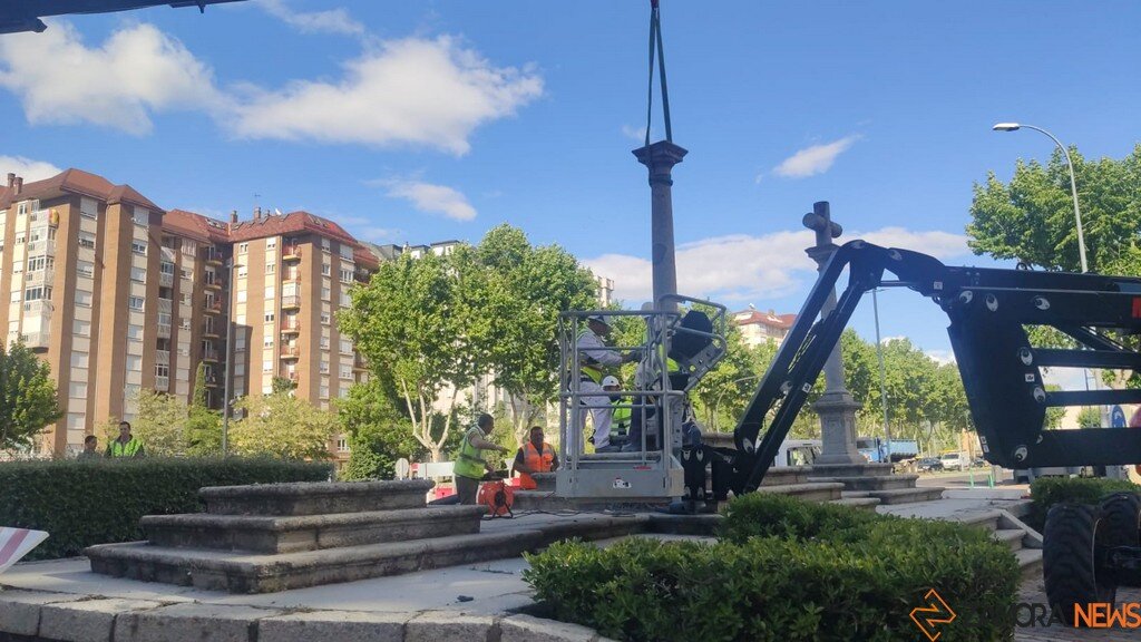 momento en el que las tres cruces se trasladan_2