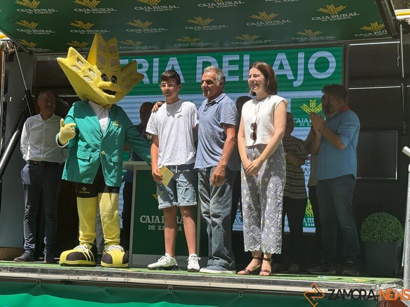 ganadores del concurso de ristras y montones de la Feria del Ajo 2025 en Zamora_8