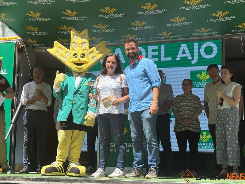 ganadores del concurso de ristras y montones de la Feria del Ajo 2025 en Zamora_6