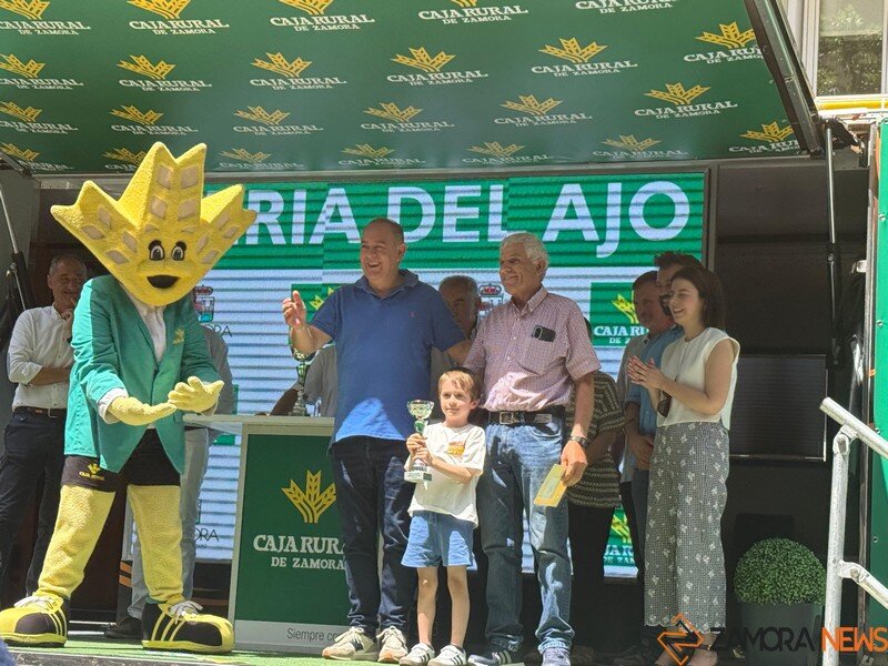 ganadores del concurso de ristras y montones de la Feria del Ajo 2025 en Zamora_5