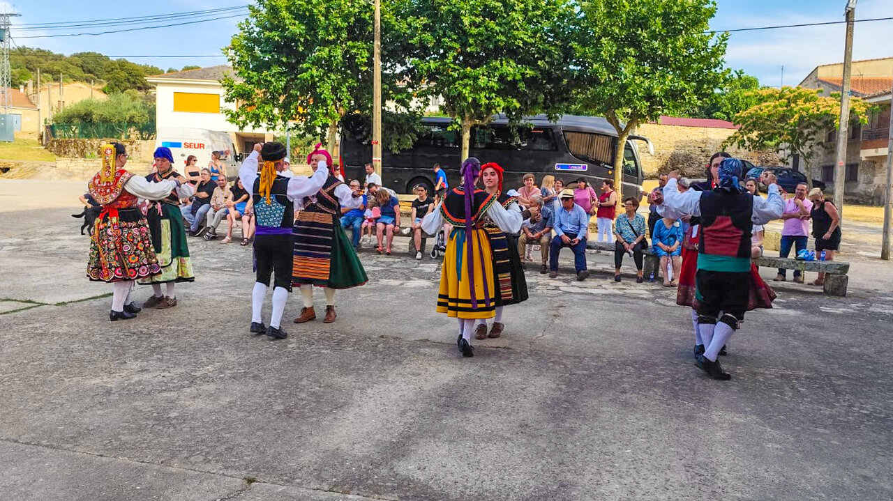 La Arracada actua en las fiestas de Fornillos de Fermoselle
